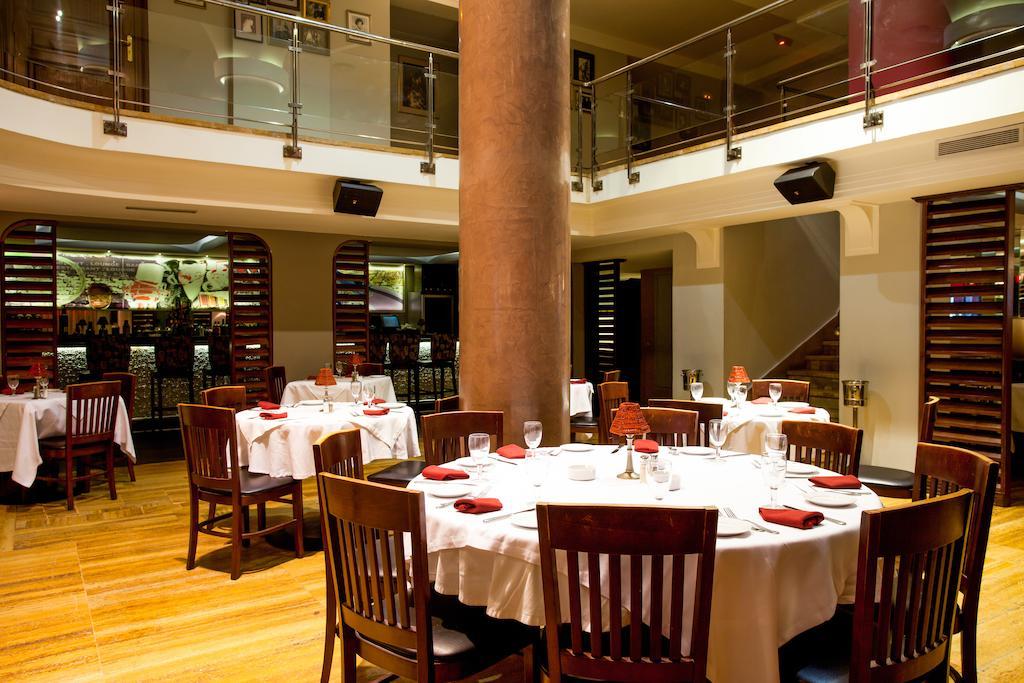 Les Saisons Hotel
